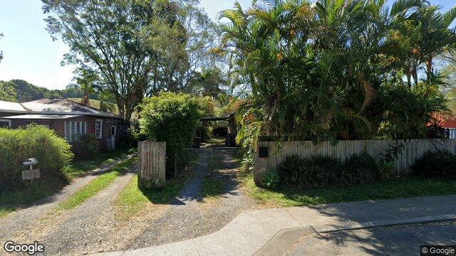 Street View near 892 MAIN ARM RD