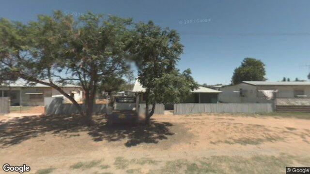 Street View near 13 HENLEY ST