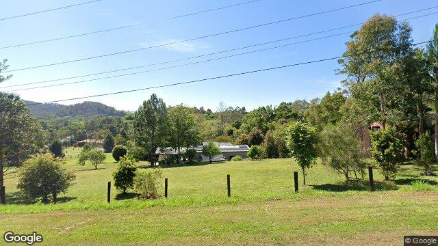 Street View near 33 WARANGA CRES