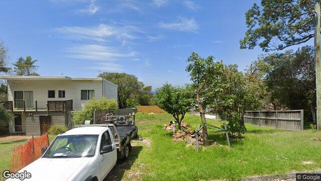 Street View near 13 A BROADRIDGE ST