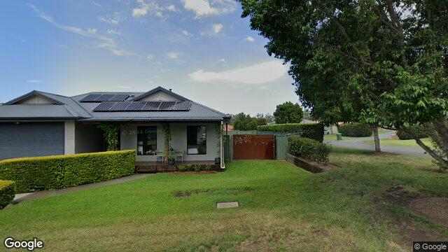 Street View near 20 RIVERBREEZE DR