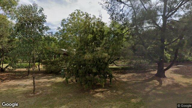 Street View near 13 HAKEA PL