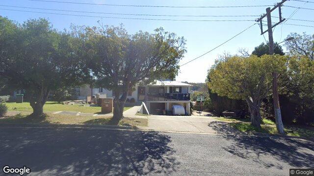 Street View near 32 TOOHEY CRES