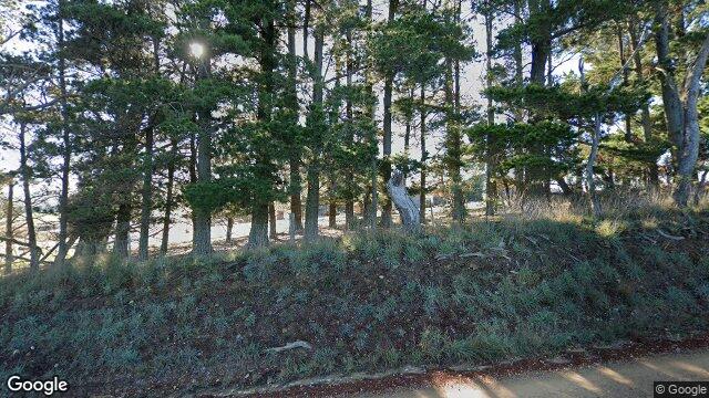 Street View near 1136 BEACONSFIELD RD