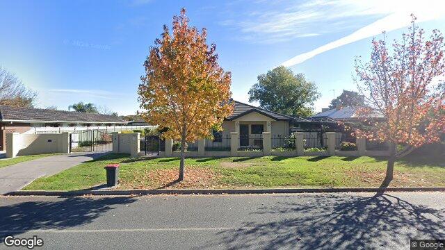 Street View near 4/353 KIEWA ST