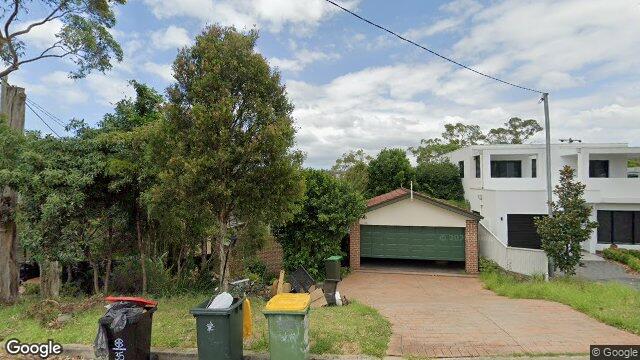 Street View near 35 VILLIERS RD