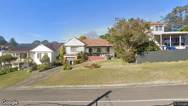 Street View near 24 INGLIS ST