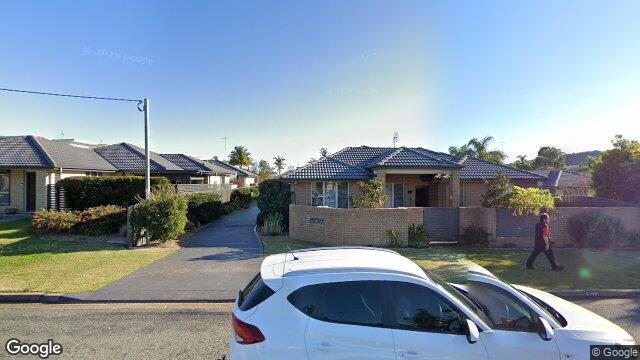 Street View near 2/37 WALKER ST