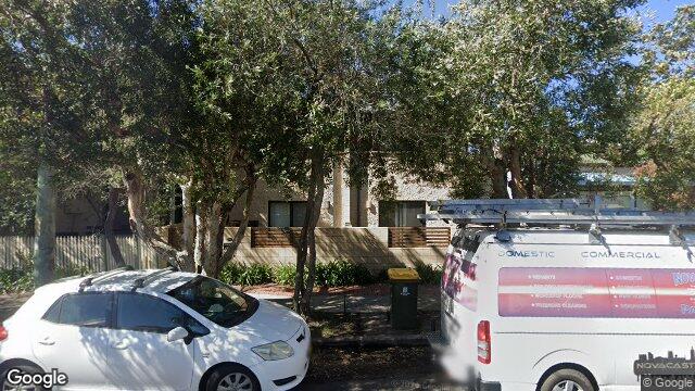 Street View near 2/15 EMERALD ST