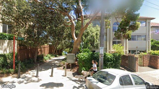 Street View near 3/135 KURRABA RD