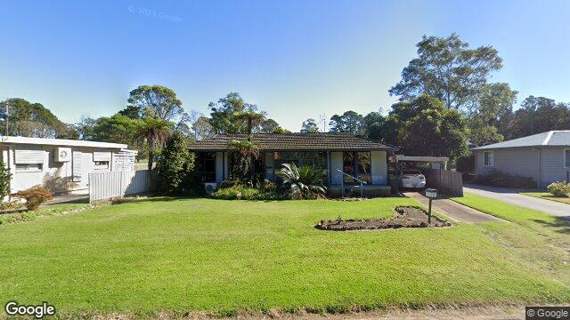 Street View near 6 COUNTRY CLUB DR