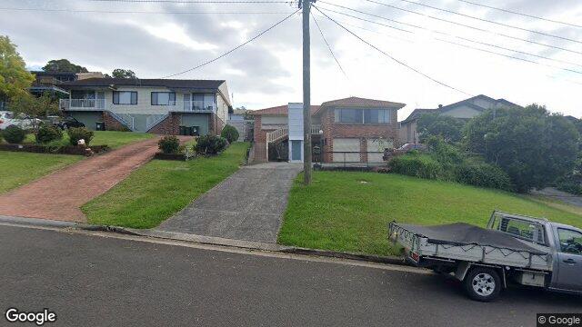 Street View near 31 FARMER ST