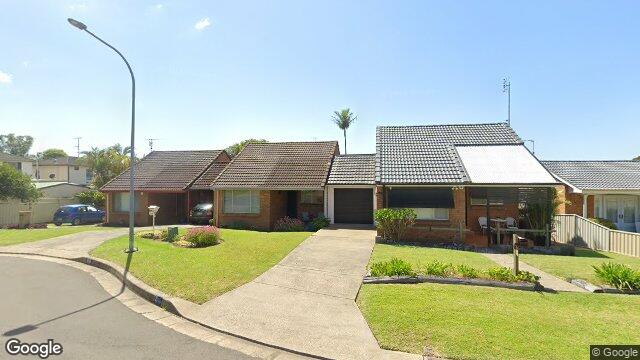 Street View near 1/8 MEADOW BANK PL