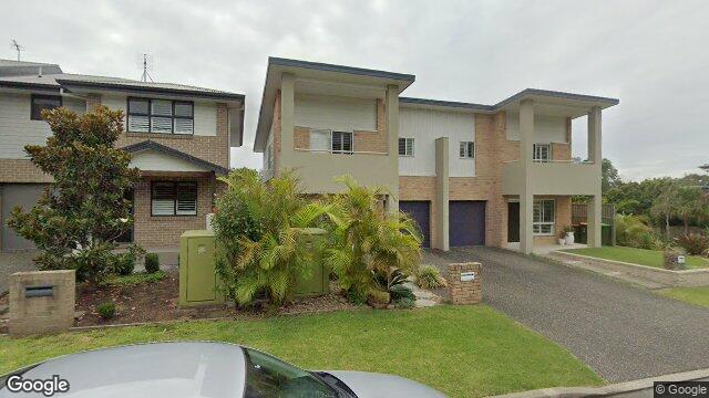 Street View near 6 WALLBANK WAY