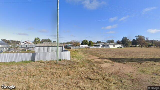 Street View near 22 LACHLAN ST