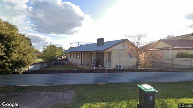 Street View near 132 FARNELL ST