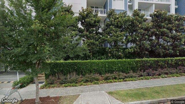 Street View near 411/17 WOODLANDS AVE