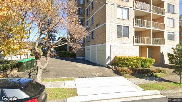 Street View near 11/1 BORTFIELD DR