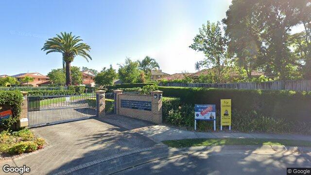 Street View near 3/83 GOLLAN DR