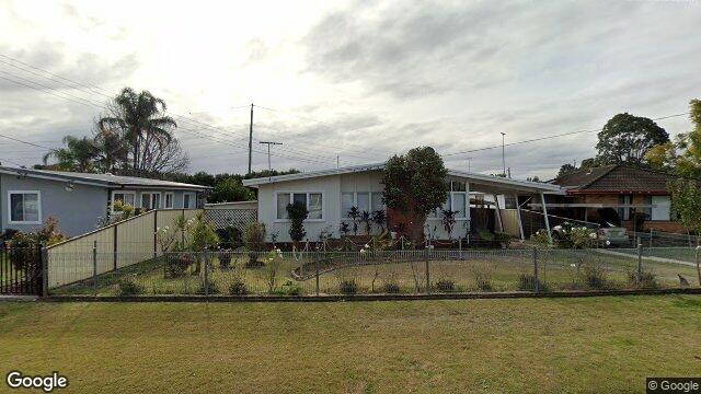 Street View near 42 WILLIAMSON CRES