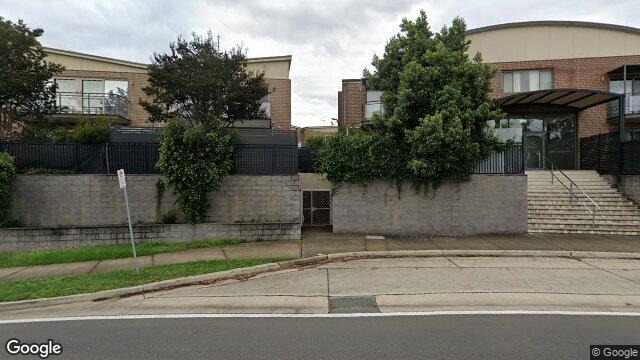 Street View near 17/400 GLENMORE PKWY