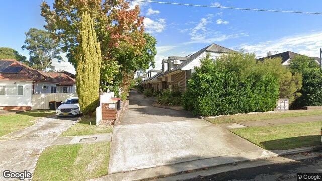 Street View near 1/154 BRISBANE ST