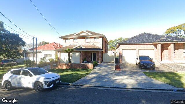 Street View near 19 RAINE RD