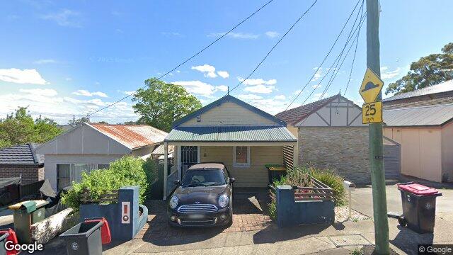 Street View near 3 CAROLINE ST