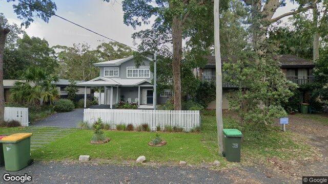 Street View near 14 DIAMOND RD