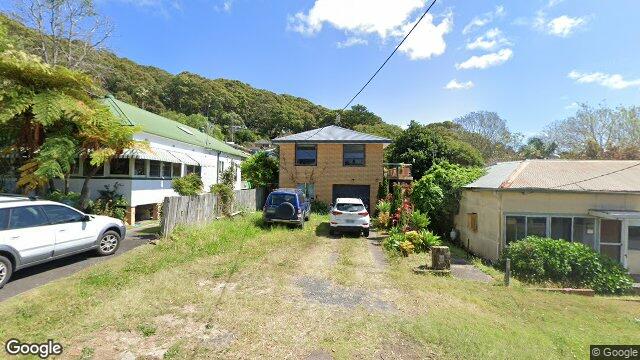 Street View near 7 MULHALL ST