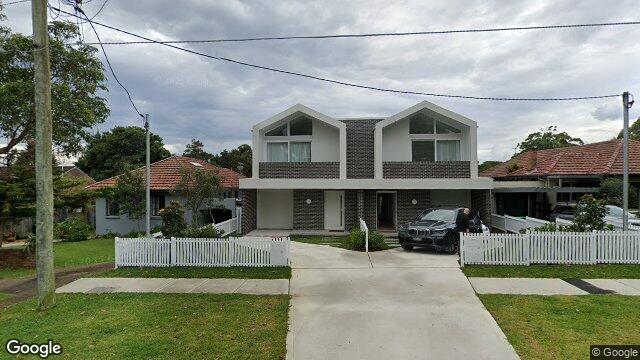 Street View near 18 A FROMELLES AVE
