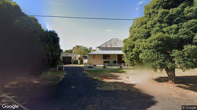 Street View near 28 BOBERAH ST