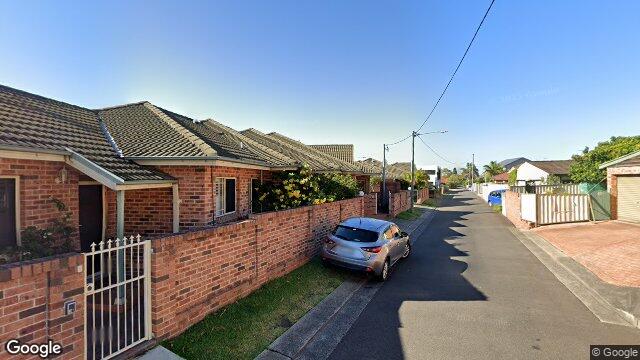Street View near 4/1 GRIFFITHS ST