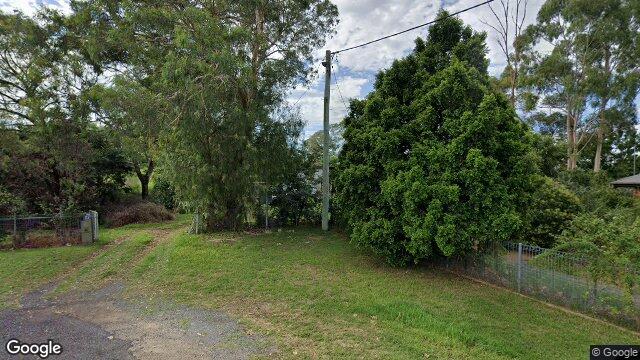 Street View near 17 DART ST
