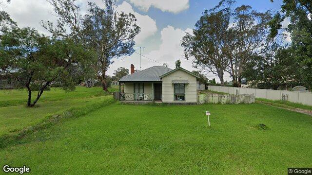 Street View near 8 RAILWAY PDE