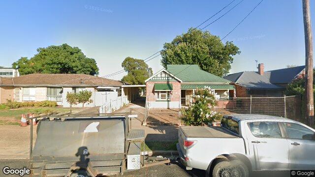 Street View near 38 MURRAY ST