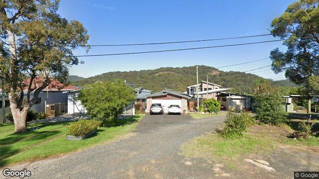 Street View near 88 POINT RD