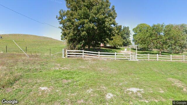 Street View near 375 GRAHAMSTOWN RD