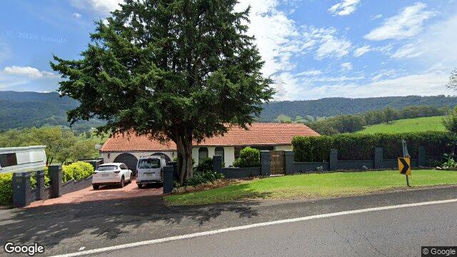Street View near 1071 JAMBEROO RD