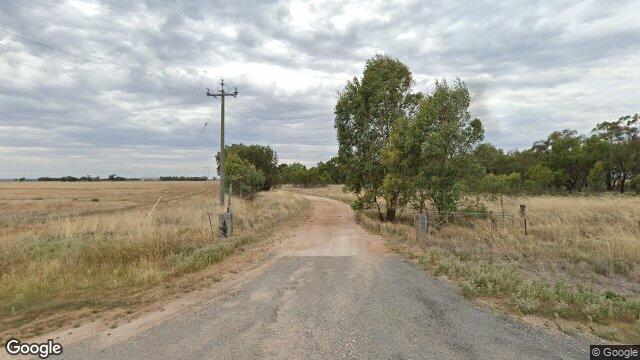 Street View near 141 GOGELDRIE RD