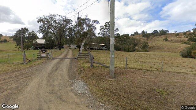 Street View near 356 WALLARINGA RD