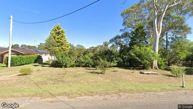 Street View near 27 YANDERRA RD