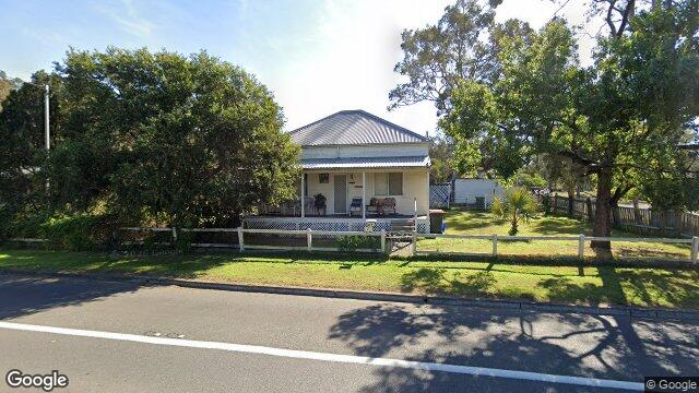 Street View near 141 CESSNOCK RD