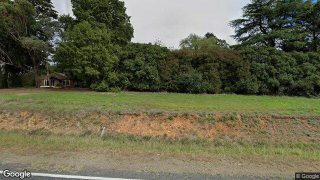 Street View near 605 TUMBARUMBA RD